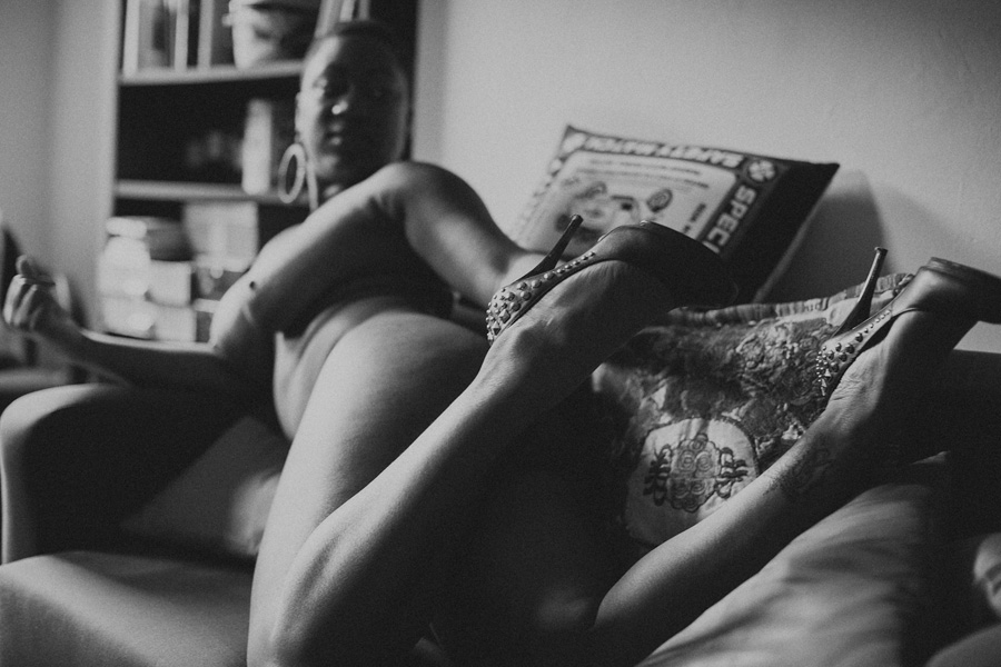 ruth - nude on the couch by Tom Spianti
